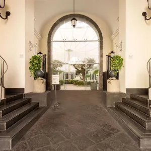 Palazzo Caracciolo 4*, Neapel Italien