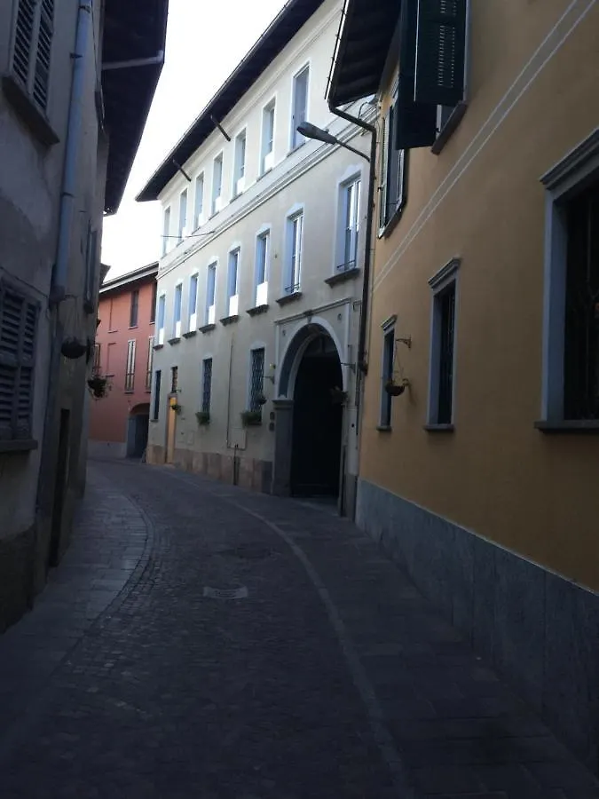 Epicuro Guest House Somma Lombardo Italien